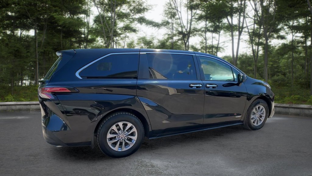 Used 2021 Toyota Sienna XLE XLE 8-Passenger FWD for sale online - Toronto Credit Auto