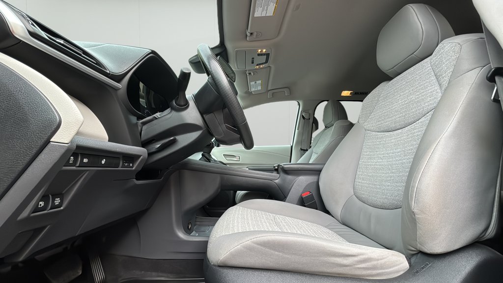 Used 2024 Toyota Sienna LE LE 8-Passenger AWD for sale online - Toronto Credit Auto