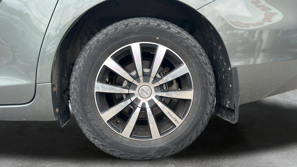Used 2013 Toyota Sienna LE 5dr V6 LE 8-Pass FWD for sale online - Toronto Credit Auto