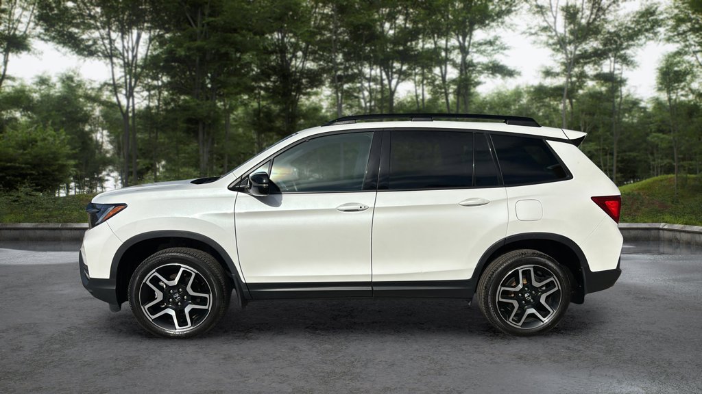 Used 2023 Honda Passport Touring Touring AWD for sale online - Toronto Credit Auto