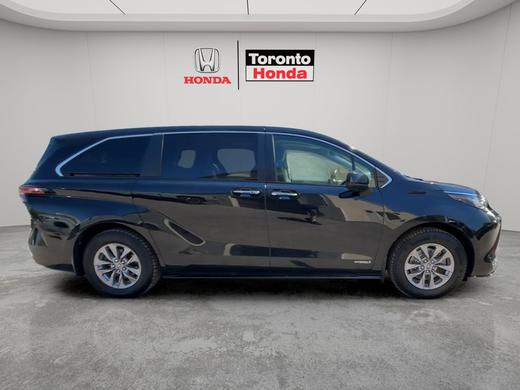 Used 2021 Toyota Sienna XLE XLE 8-Passenger FWD for sale online - Toronto Credit Auto