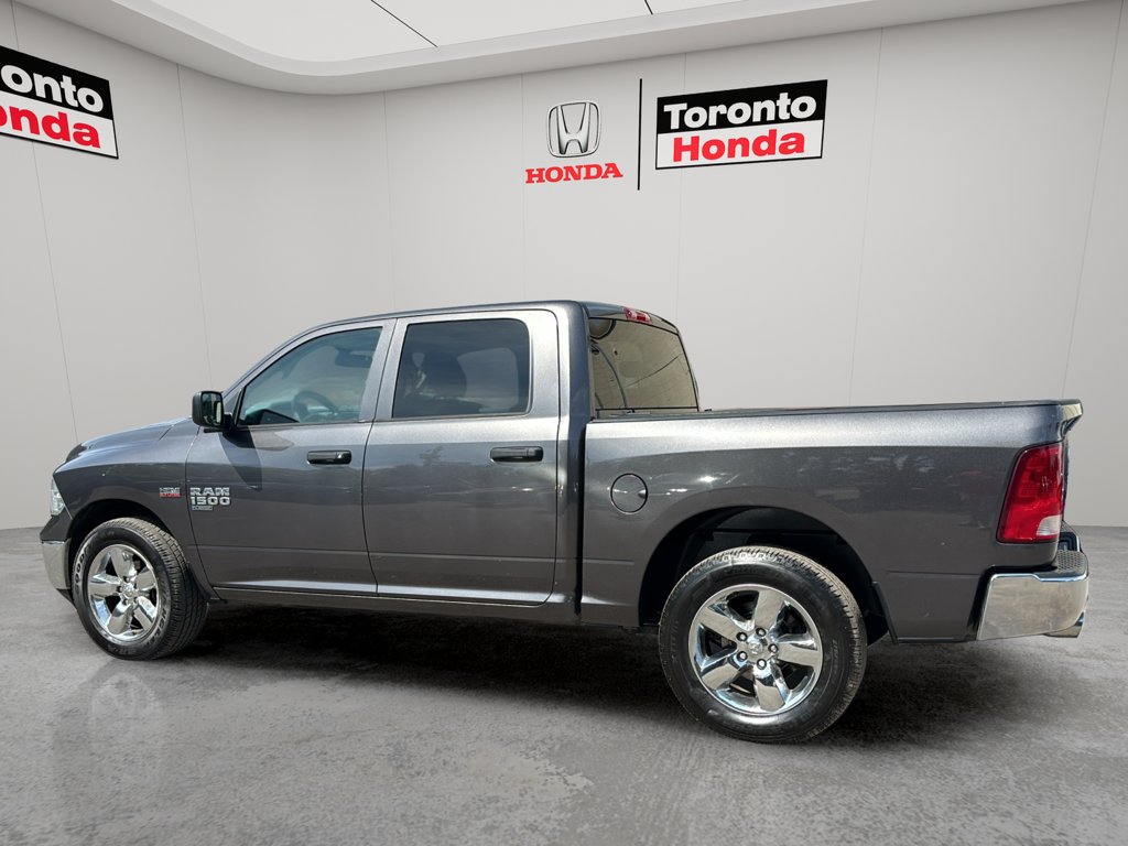 Used 2019 Ram 1500 Classic ST ST 4x4 Crew Cab 5'7 Box for sale online - Toronto Credit Auto