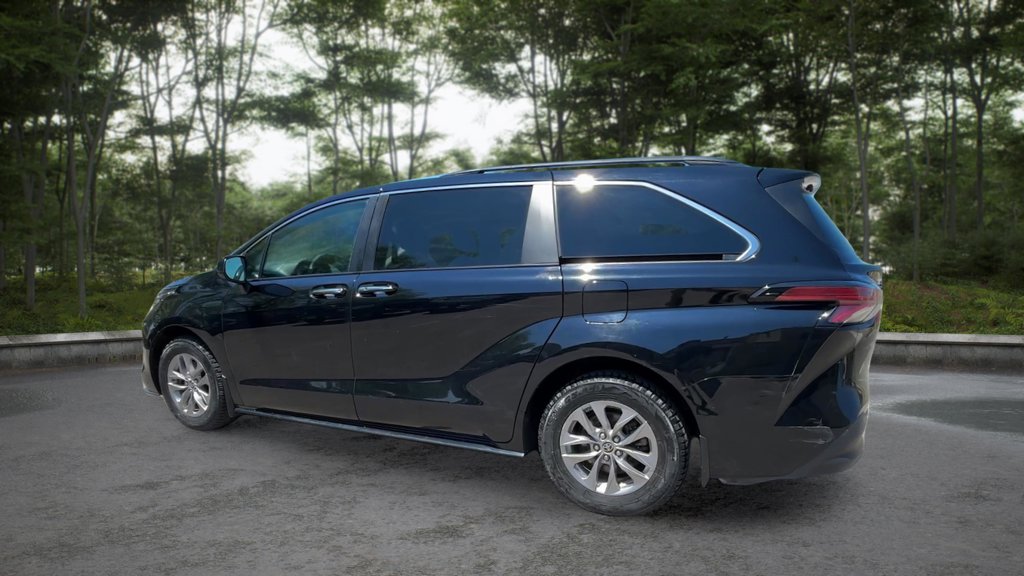 Used 2022 Toyota Sienna XLE XLE 8-Passenger FWD for sale online - Toronto Credit Auto