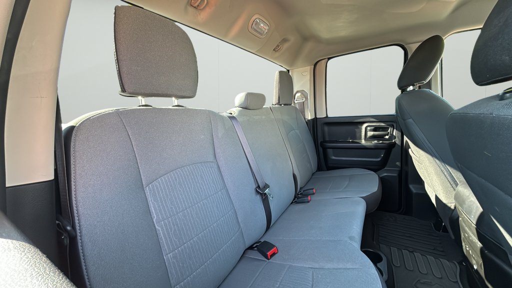 Used 2022 Ram 1500 Classic Express Express 4x4 Quad Cab 6'4 Box for sale online - Toronto Credit Auto