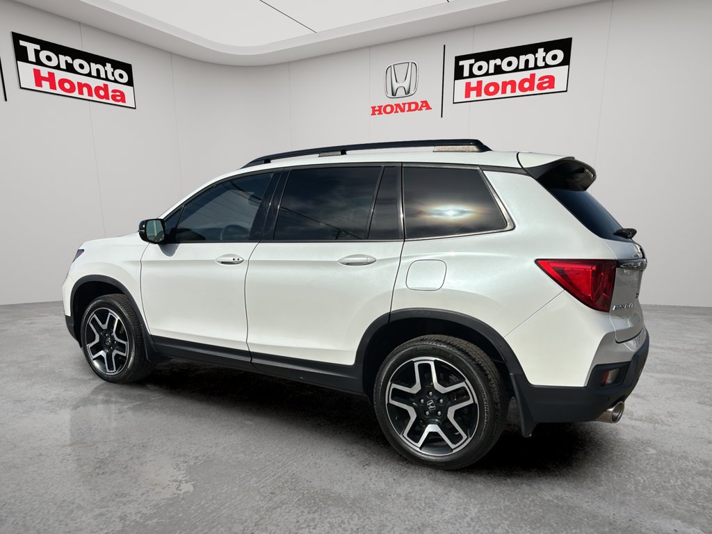 Used 2023 Honda Passport Touring Touring AWD for sale online - Toronto Credit Auto
