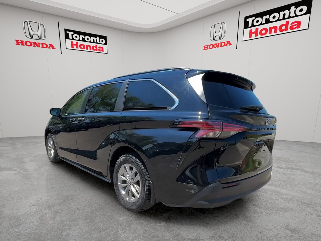 Used 2022 Toyota Sienna XLE XLE 8-Passenger FWD for sale online - Toronto Credit Auto