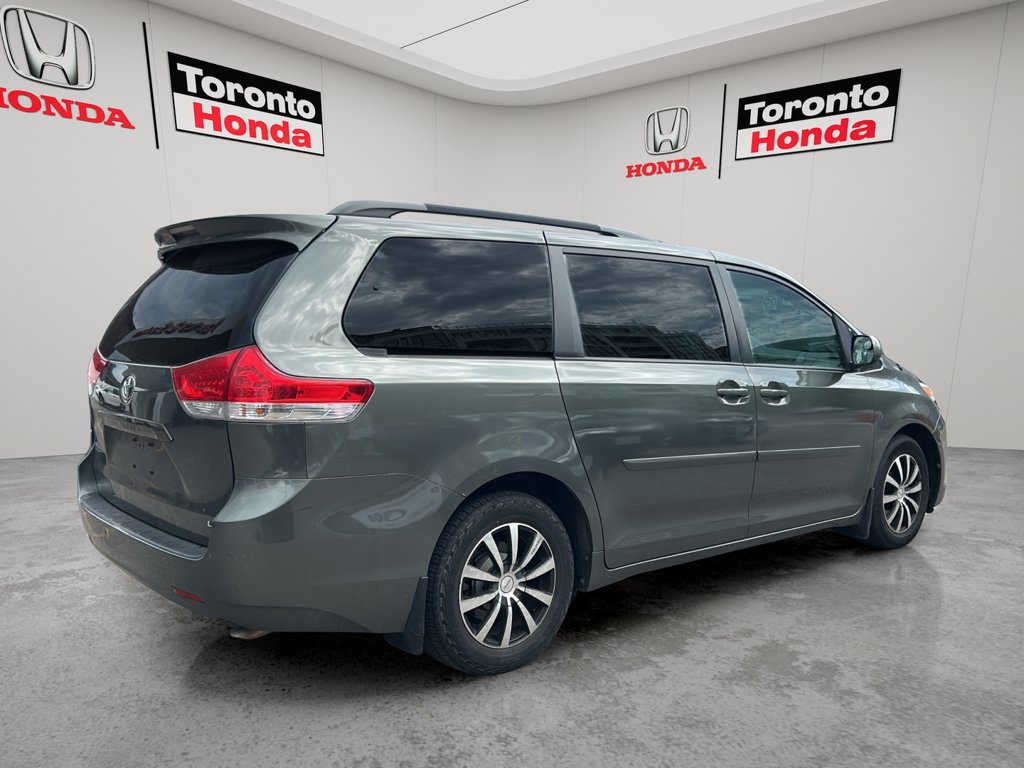 Used 2013 Toyota Sienna LE 5dr V6 LE 8-Pass FWD for sale online - Toronto Credit Auto