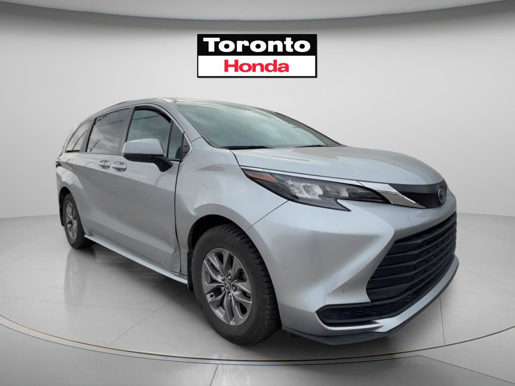 Used 2024 Toyota Sienna for sale online - Toronto Credit Auto