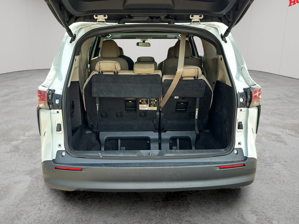 Used 2022 Toyota Sienna for sale online - Toronto Credit Auto