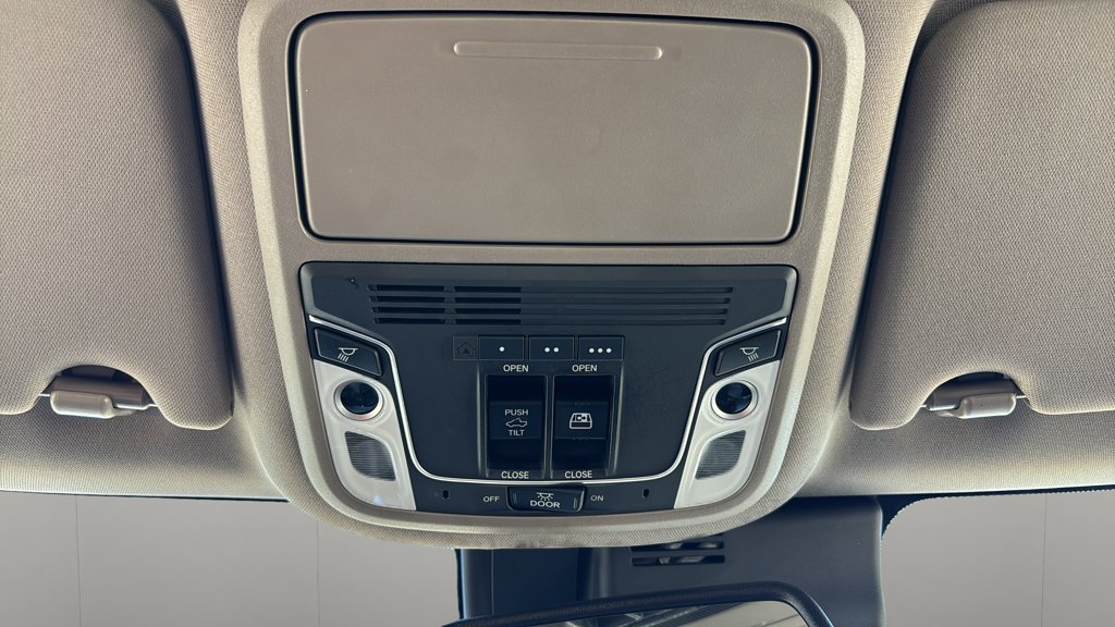 Used 2017 Honda Ridgeline Touring 4WD Crew Cab Touring for sale online - Toronto Credit Auto