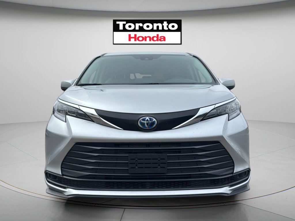 Used 2024 Toyota Sienna XLE XLE 8-Passenger FWD for sale online - Toronto Credit Auto