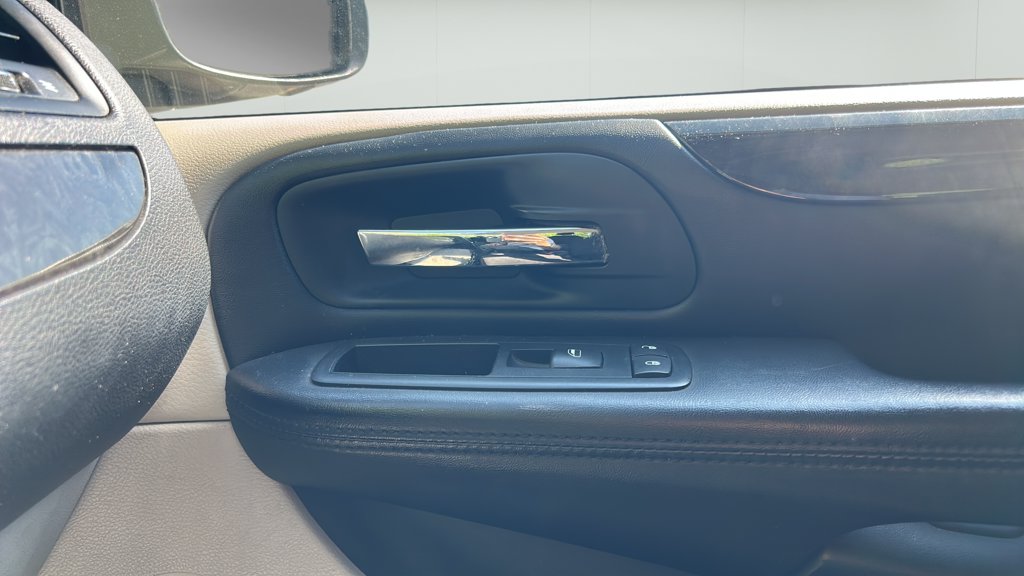 Used 2013 Dodge Grand Caravan SE 4dr Wgn SE for sale online - Toronto Credit Auto