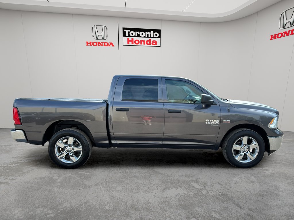 Used 2019 Ram 1500 Classic ST ST 4x4 Crew Cab 5'7 Box for sale online - Toronto Credit Auto
