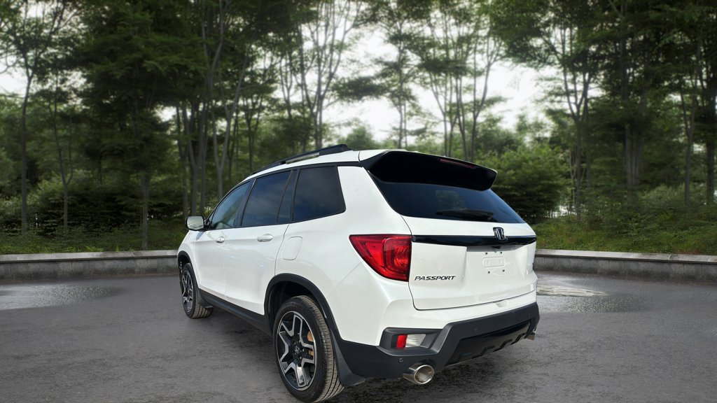 Used 2023 Honda Passport Touring Touring AWD for sale online - Toronto Credit Auto