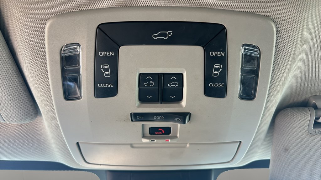 Used 2022 Toyota Sienna XLE XLE 8-Passenger FWD for sale online - Toronto Credit Auto