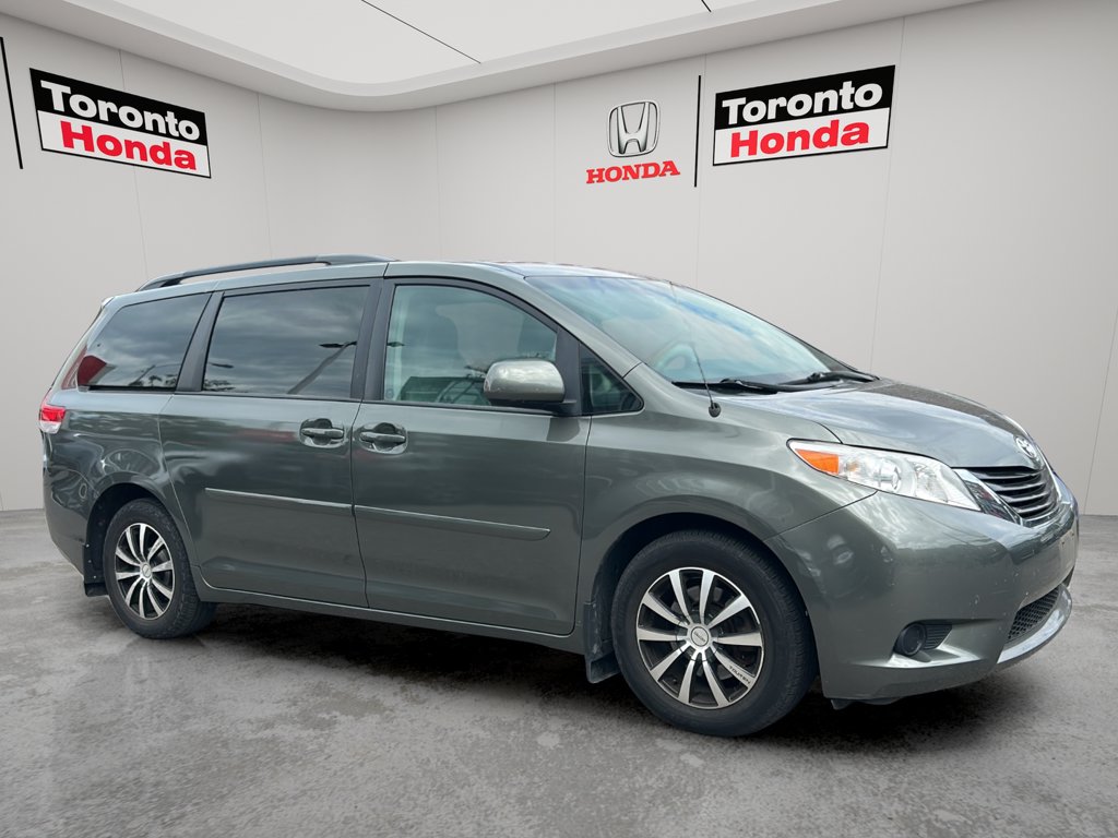 Used 2013 Toyota Sienna LE 5dr V6 LE 8-Pass FWD for sale online - Toronto Credit Auto
