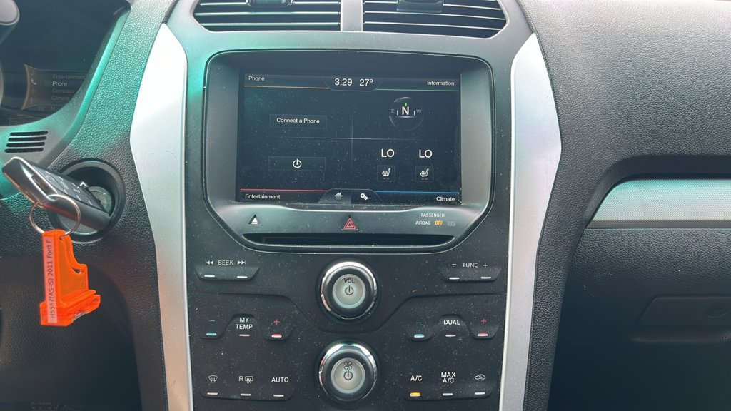 Used 2011 Ford Explorer XLT 4WD 4dr V6 SelectShift Auto XLT for sale online - Toronto Credit Auto