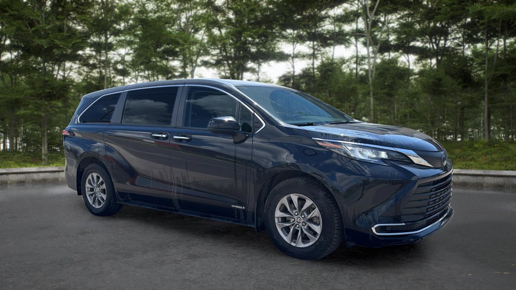 Used 2021 Toyota Sienna XLE XLE 8-Passenger FWD for sale online - Toronto Credit Auto